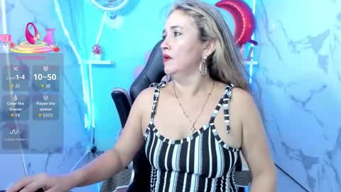 noelia_milfs online show from November 26, 2025, 7:37 pm