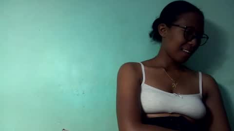 noellah online show from March 11, 2025, 12:39 pm