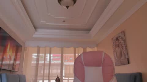 Snapshot of noemibcnz chatting on June 4, 2026, 1:28 pm In instagram dayhannanoemi online show from June 4, 2026, 1:28 pm