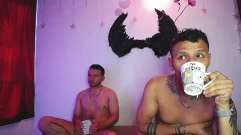 noha_and_iam1 online show from April 21, 2026, 12:22 pm