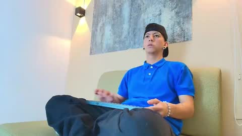 NOHA online show from November 4, 2025, 1:43 pm