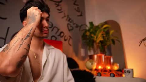 kevin online show from October 16, 2025, 12:44 am