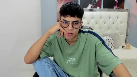 Noha Scott online show from April 24, 2026, 10:45 pm