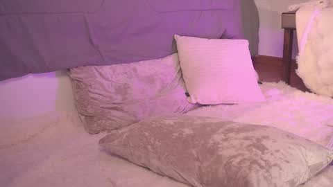 noirelysia online show from February 20, 2026, 6:59 am