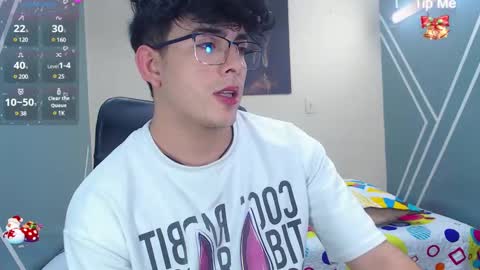 Nolan  online show from December 15, 2024, 9:31 pm