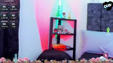 Nolan  online show from December 17, 2025, 6:47 pm