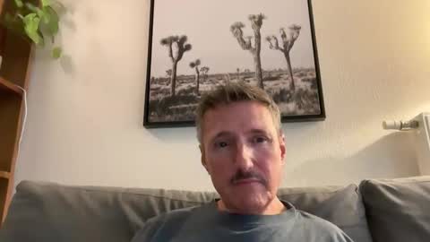 nolo34 online show from December 4, 2025, 2:59 pm