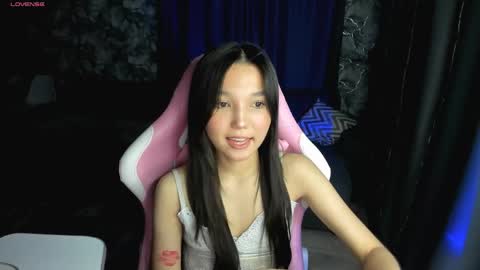 nomi online show from April 18, 2026, 7:18 pm