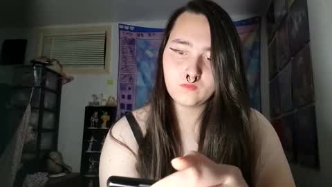 nonbinarybeauty20 online show from March 4, 2025, 7:30 am