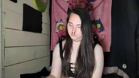 Snapshot of nonbinarybeauty20 chatting on June 10, 2026, 6:45 am nonbinarybeauty20 online show from June 10, 2026, 6:45 am