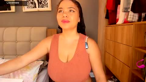 Snapshot of noor_bloom chatting on June 9, 2026, 1:34 pm Soy Ash online show from June 9, 2026, 1:34 pm