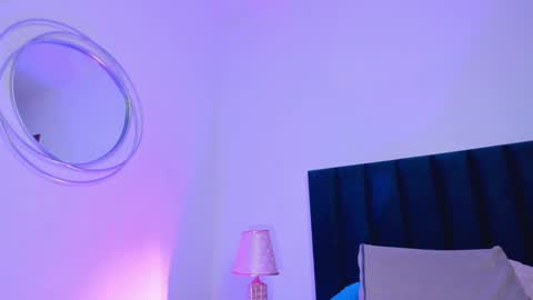 Nora Da Silva online show from January 17, 2025, 4:49 am