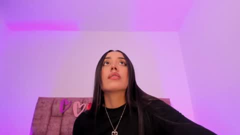 Snapshot of nora_dasilva chatting on May 15, 2026, 1:01 am Nora Da Silva online show from May 15, 2026, 1:01 am