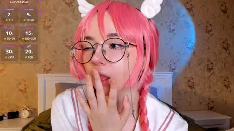 Nora Failure online show from December 9, 2024, 11:04 am