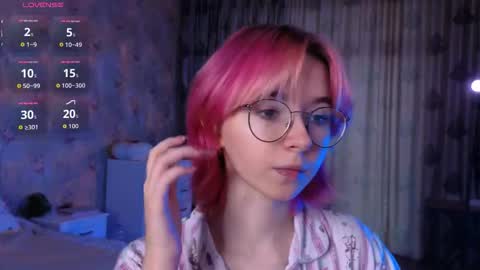 Nora Failure online show from October 6, 2025, 6:11 am