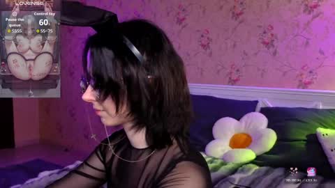 Nora Failure online show from April 20, 2026, 2:14 am