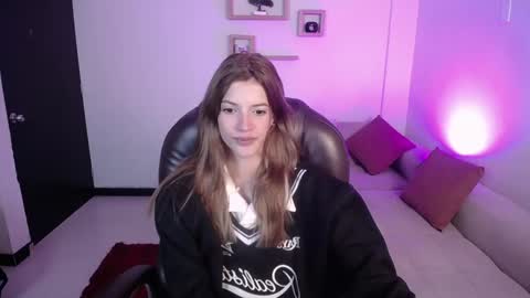 Nora online show from December 13, 2024, 8:58 pm