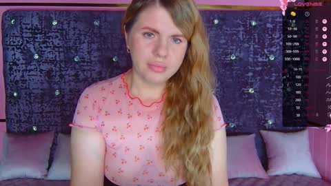 Nora online show from April 9, 2026, 3:39 am