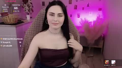 Nora online show from June 11, 2026, 5:49 am