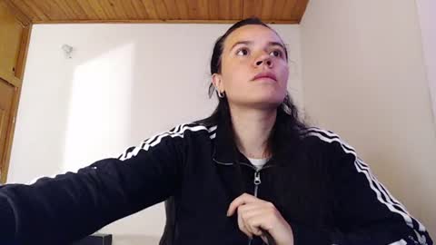 Snapshot of noreen_ chatting on June 14, 2026, 5:59 pm noreen_ online show from June 14, 2026, 5:59 pm