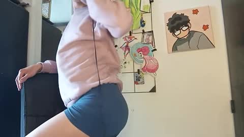 Norehg online show from September 10, 2025, 6:52 pm