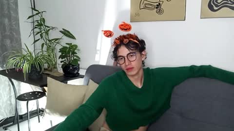 Norehg online show from October 12, 2025, 8:35 am