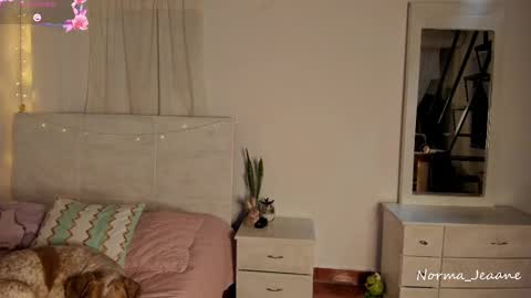 Norma Jeaane online show from March 12, 2025, 2:23 pm