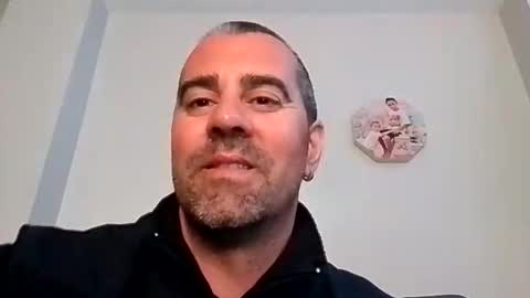 NORMALITO online show from March 18, 2026, 1:47 pm