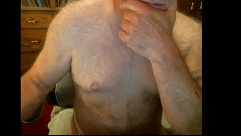 northcountryguy762 online show from May 7, 2026, 12:27 am