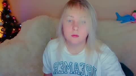 hi glad to chat online show from December 22, 2024, 11:41 pm