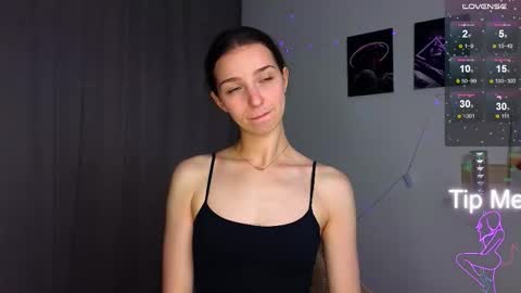 Hello My name is Helene NTMU  Finger up if u like what u see online show from September 19, 2025, 2:18 pm