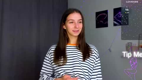 Hello My name is Helene NTMU  Finger up if u like what u see online show from October 1, 2025, 2:12 pm