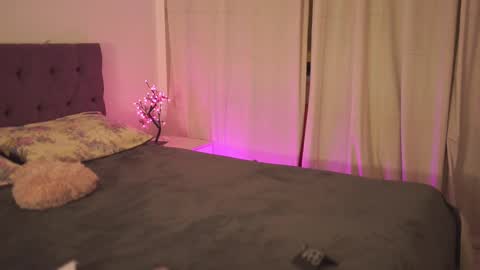 Tina online show from March 11, 2025, 6:30 pm