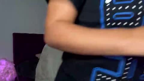 Tina online show from October 4, 2025, 8:51 pm