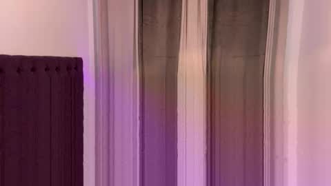 Tina online show from October 20, 2025, 7:47 pm