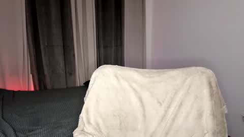 Tina online show from November 7, 2025, 3:28 am