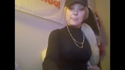 notouchmami online show from April 4, 2026, 6:55 am