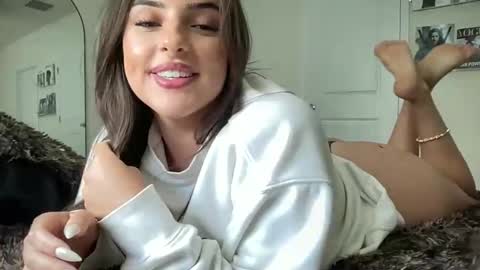 nellyxoxo online show from March 31, 2026, 7:58 pm