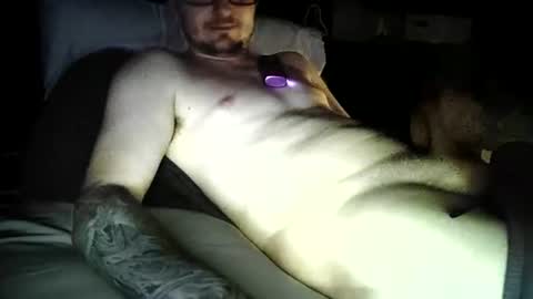 Snapshot of nottolkien2you chatting on June 20, 2026, 7:11 am NotTolkien2You online show from June 20, 2026, 7:11 am