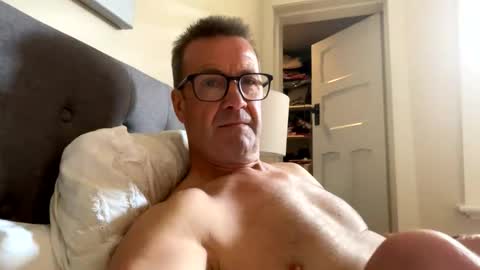 Snapshot of nottsaust chatting on October 23, 2025, 12:21 am Nottsaust online show from October 23, 2025, 12:21 am