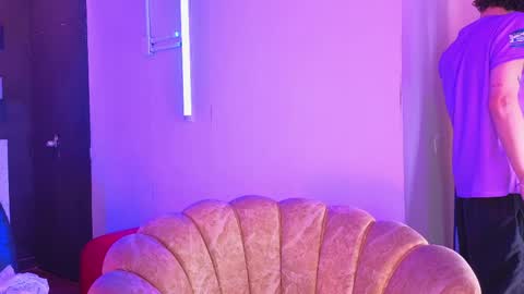 Nova Salvatore online show from April 8, 2026, 3:28 am