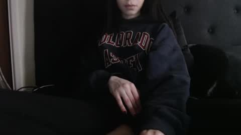 Olivia online show from September 21, 2025, 1:46 pm