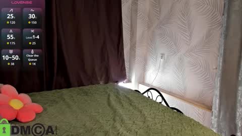 Sonya online show from September 12, 2025, 12:33 am