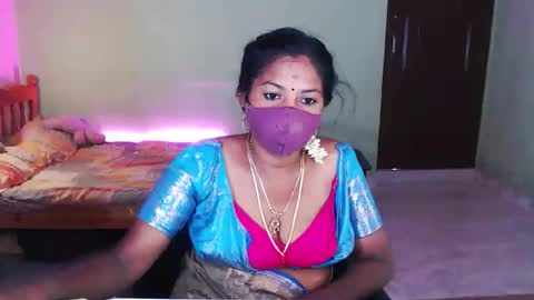 Snapshot of novapol chatting on May 17, 2026, 10:11 am Novapol online show from May 17, 2026, 10:11 am