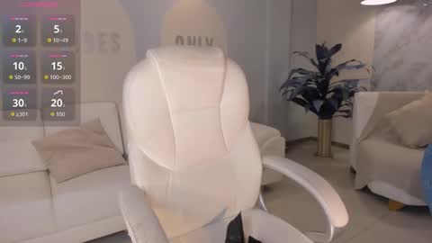 Nova online show from December 3, 2025, 9:35 pm