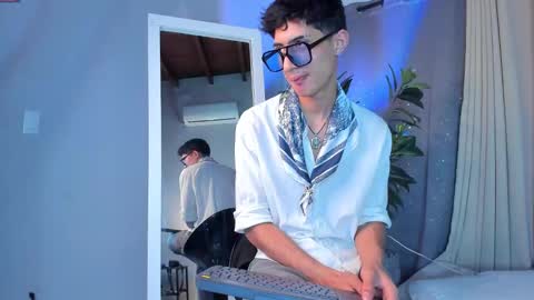 Nova online show from September 11, 2025, 3:56 pm