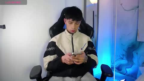 Stev  online show from March 10, 2026, 3:33 am