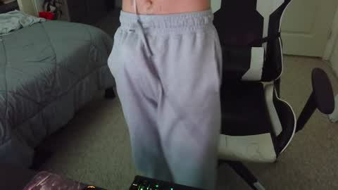 nsfwlogan50 online show from May 28, 2026, 4:26 pm