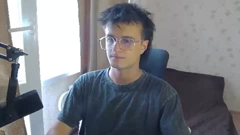 Snapshot of nuar_x chatting on July 12, 2026, 7:54 am Nuar X online show from July 12, 2026, 7:54 am