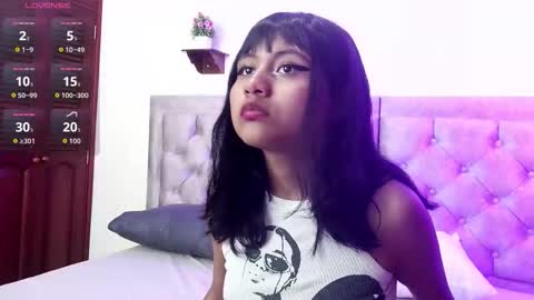 NubesNubladas online show from September 25, 2025, 3:54 am